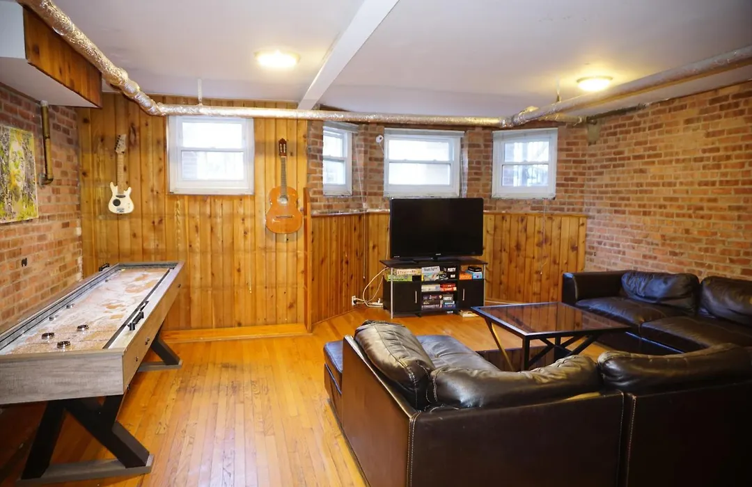 Wrigley Hostel - Chicago (Adults Only)-1
